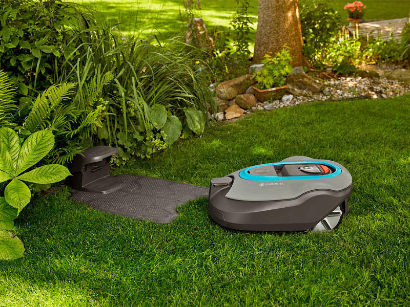 GARDENA smart SILENO mit Ladestation