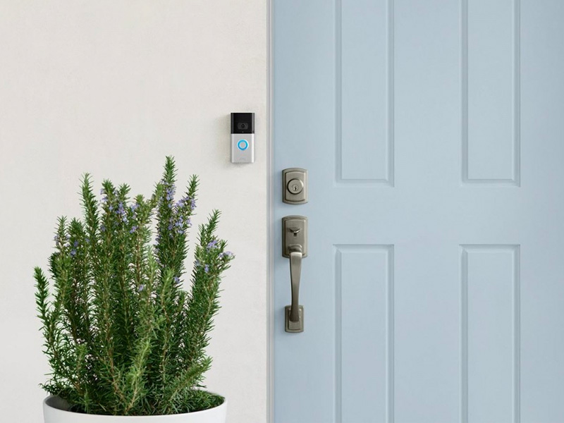Die Ring Video Doorbell 3 macht Deinen Eingang sicherer und vor allem smarter.
