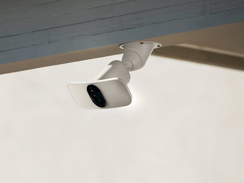 Arlo Pro 3 Floodlight Camera mit Home Secure Video Unterstützung.