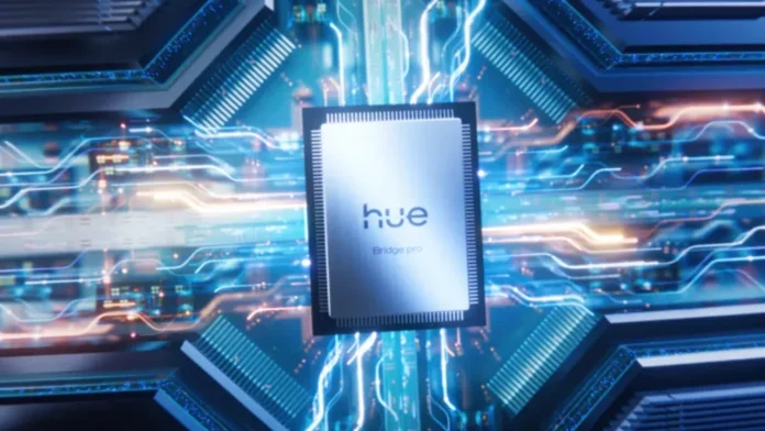 Ein futuristischer Hue Bridge Pro-Prozessorchip, umgeben von leuchtend blauen und orangefarbenen Lichtströmen in einer digitalen Landschaft.