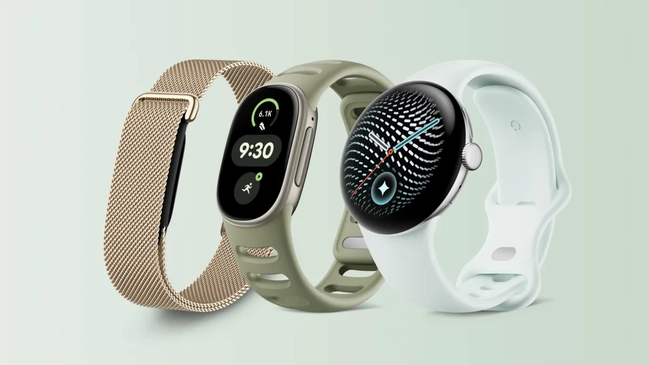 Die Fitbit Edge neben der Fitbit Air und der Pixel Watch 5
