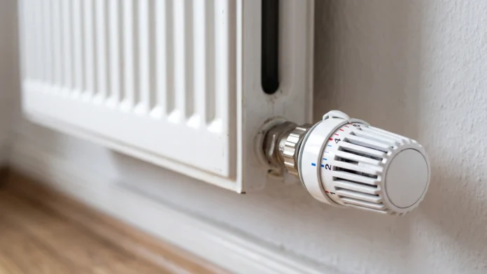 Heizkörper mit Thermostat an der Unterseite
