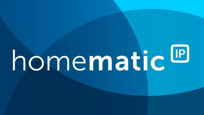 Das weiße Homematic IP Logo vor einem dynamischen, abstrakten Hintergrund in verschiedenen Blautönen mit runden Formen.